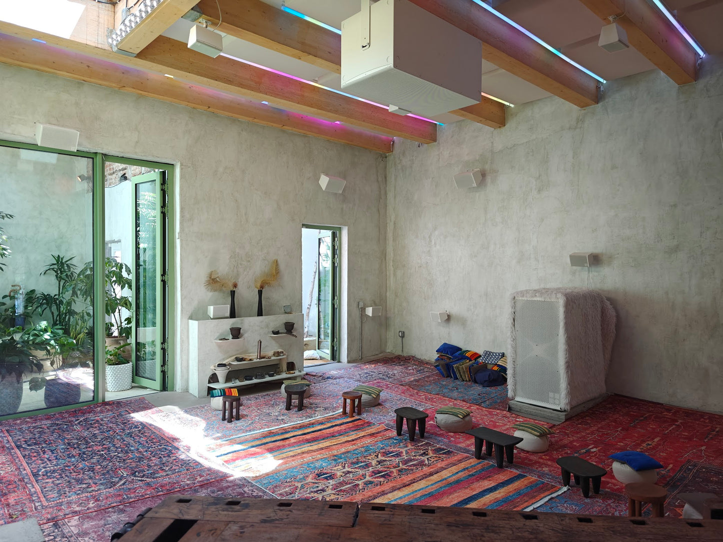 Facilitated Group Soundbath (Up to 20 people)